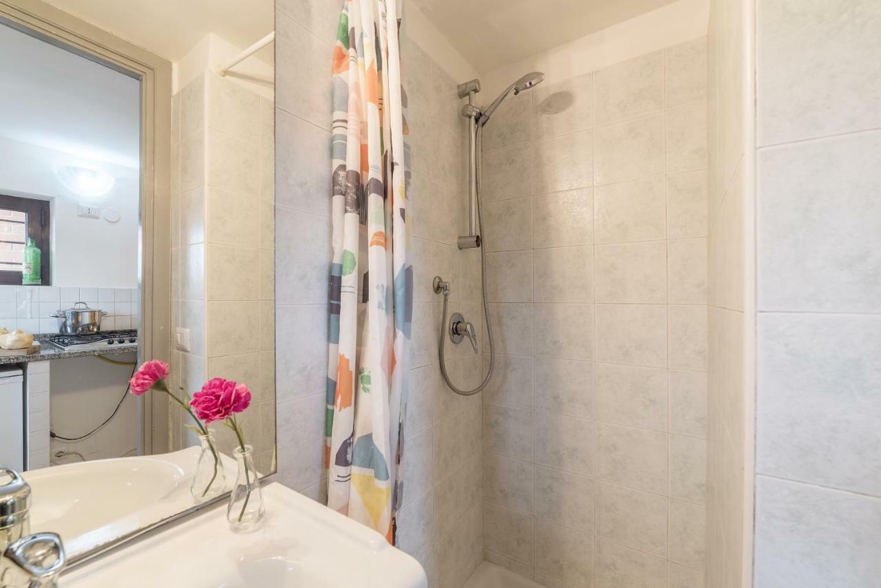Appartamento Peperino Attic Flat Ciampino Esterno foto